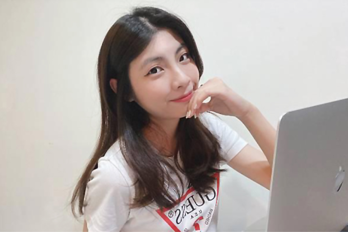 Anna透過線上真人實測自己的英語程度